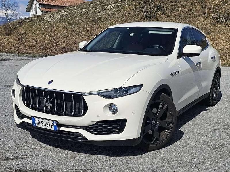 Usata Maserati Levante 349 CV (256 kW) 2020 Bianco SUV