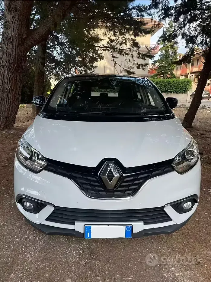 Usata Renault Scénic IV Intens 110 CV (80 kW) 2018 Bianco Monovolume