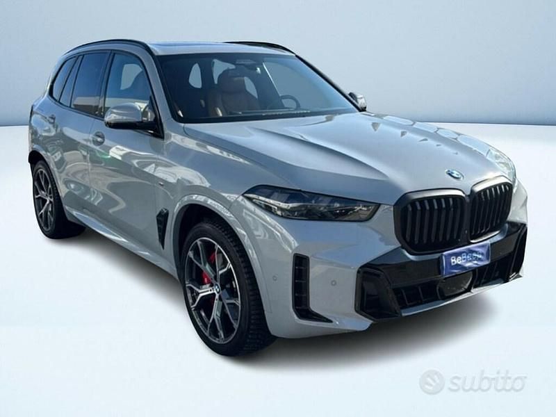 Usata BMW X5 M Sport 297 CV (218 kW) 2024 Grigio SUV