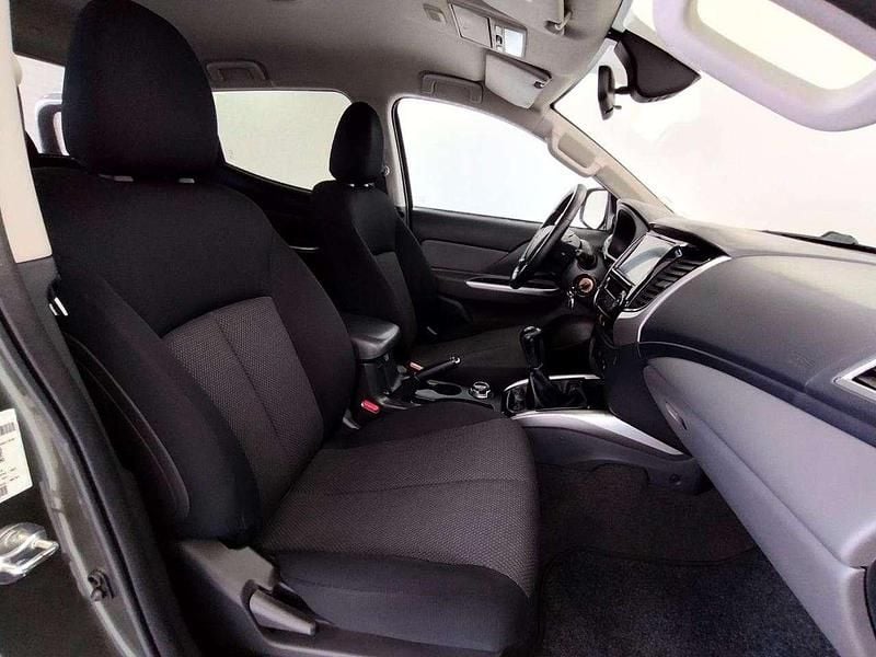 Usata Mitsubishi L200 Intense 181 CV (133 kW) 2018 Grigio Pick-up