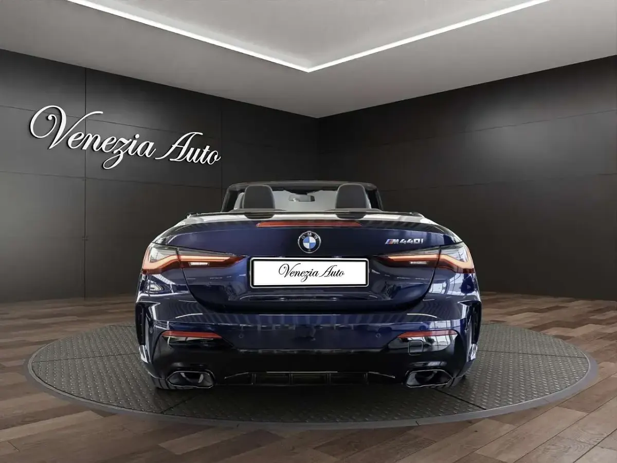 Usata BMW 440 Cabriolet 374 CV (275 kW) 2025 Blu/azzurro Cabrio