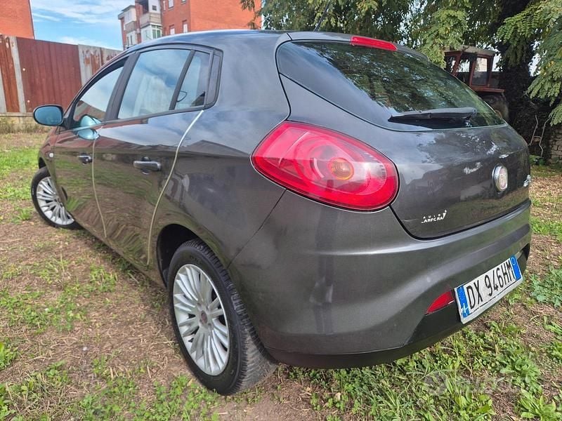 Usata Fiat Bravo 119 CV (87 kW) 2010 Grigio Utilitaria