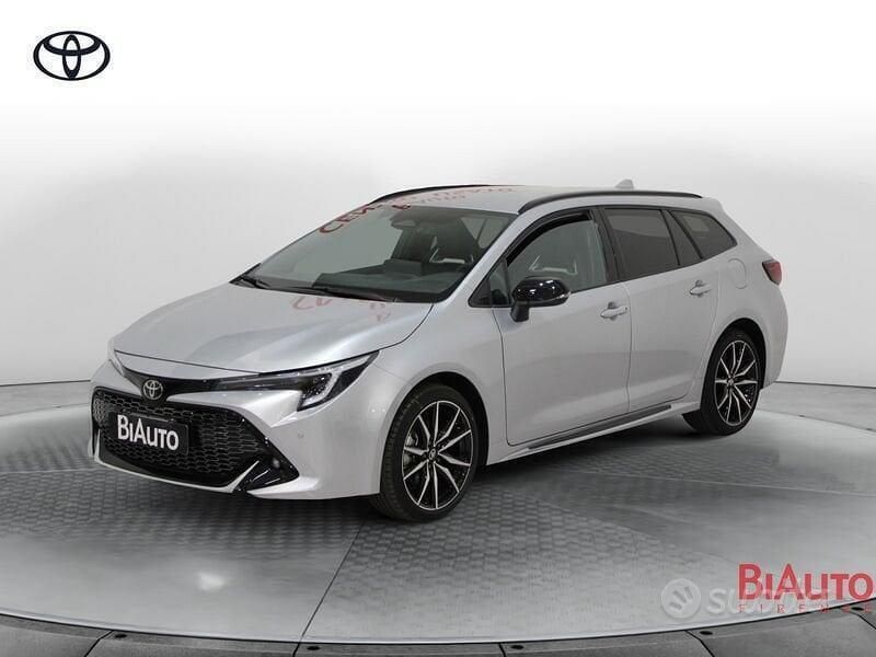 Nuova 2025 Toyota Corolla Sport Tre volumi | 35.500 € - Immagine 1/4