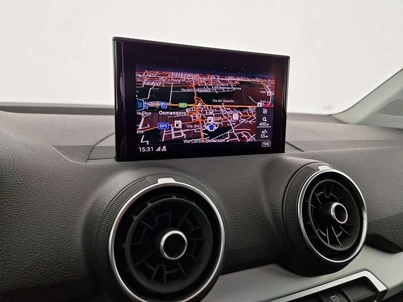 Usata Audi Q2 Business 150 CV (110 kW) 2020 Argento SUV