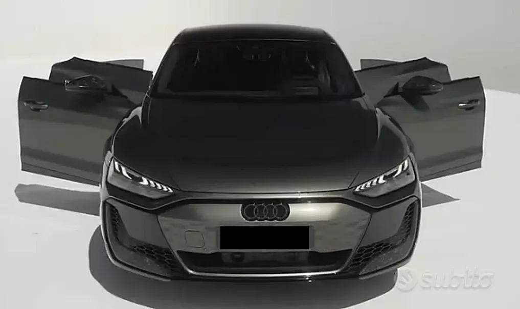 Usata Audi RS e-tron GT Performance 680 kW (925 CV) 2024 Grigio Berlina