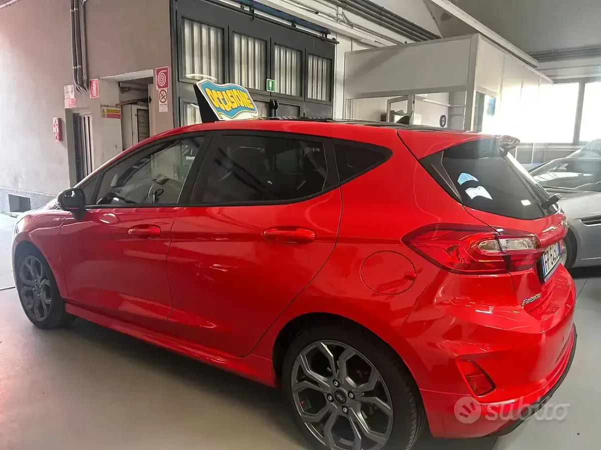 Usata Ford Fiesta ST-Line 86 CV (63 kW) 2018 Rosso Utilitaria