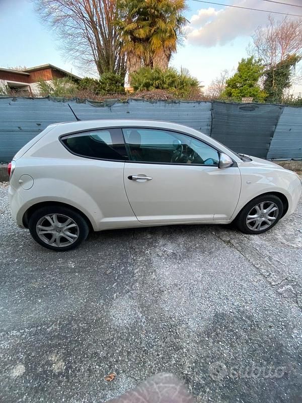 Usata Alfa Romeo MiTo 120 CV (88 kW) 2011 Bianco Utilitaria