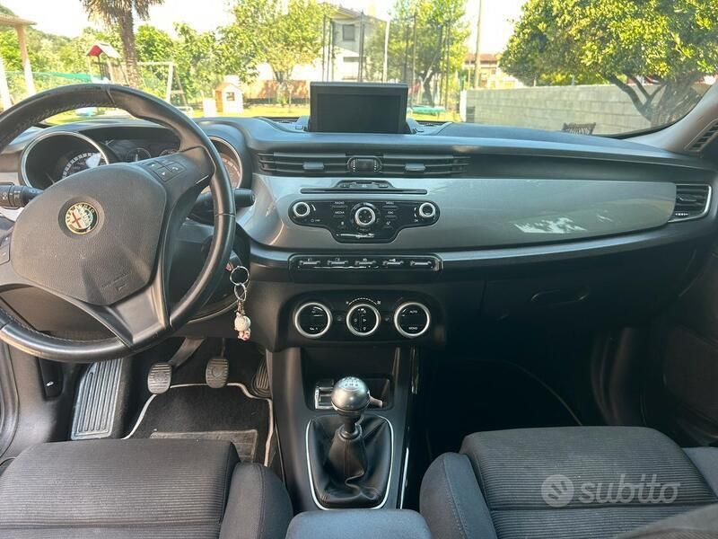 Usata Alfa Romeo Giulietta 170 CV (125 kW) 2013 Nero Utilitaria