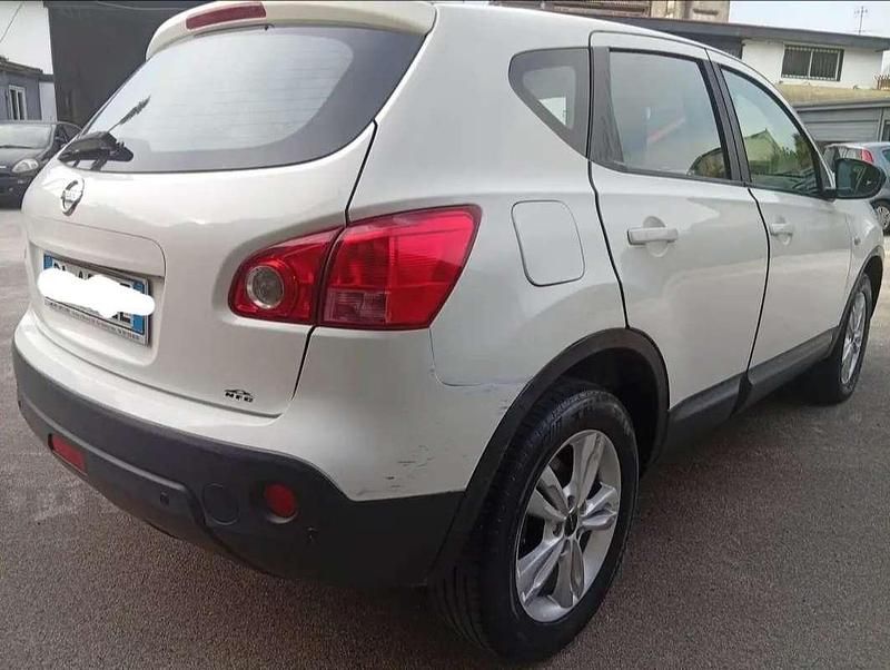 Usata Nissan Qashqai Acenta 110 CV (80 kW) 2006 Bianco SUV