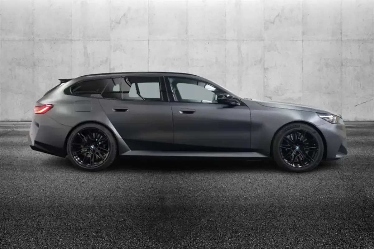 Usata BMW M5 727 CV (534 kW) 2025 Grigio Station wagon