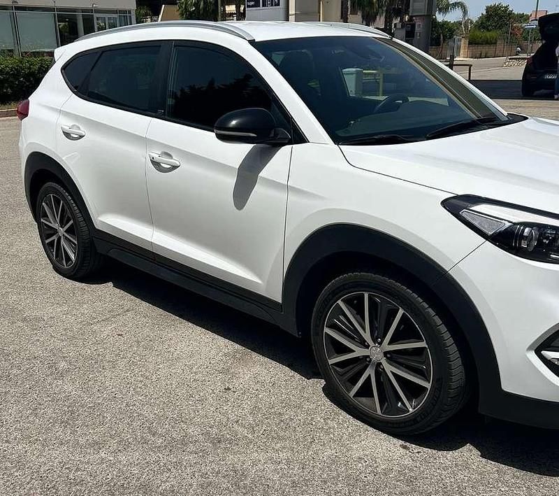 Usata Hyundai Tucson Comfort 136 CV (100 kW) 2018 Bianco SUV