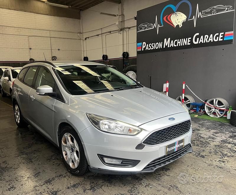 Usata Ford Focus 120 CV (88 kW) 2017 Argento Station wagon