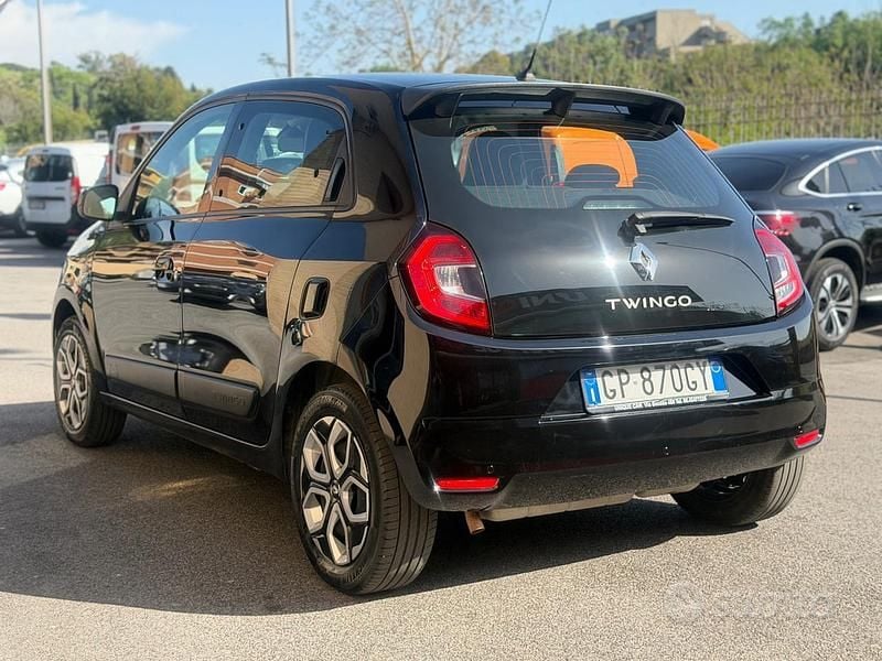 Usata Renault Twingo Equilibre 65 CV (47 kW) 2023 Nero Utilitaria