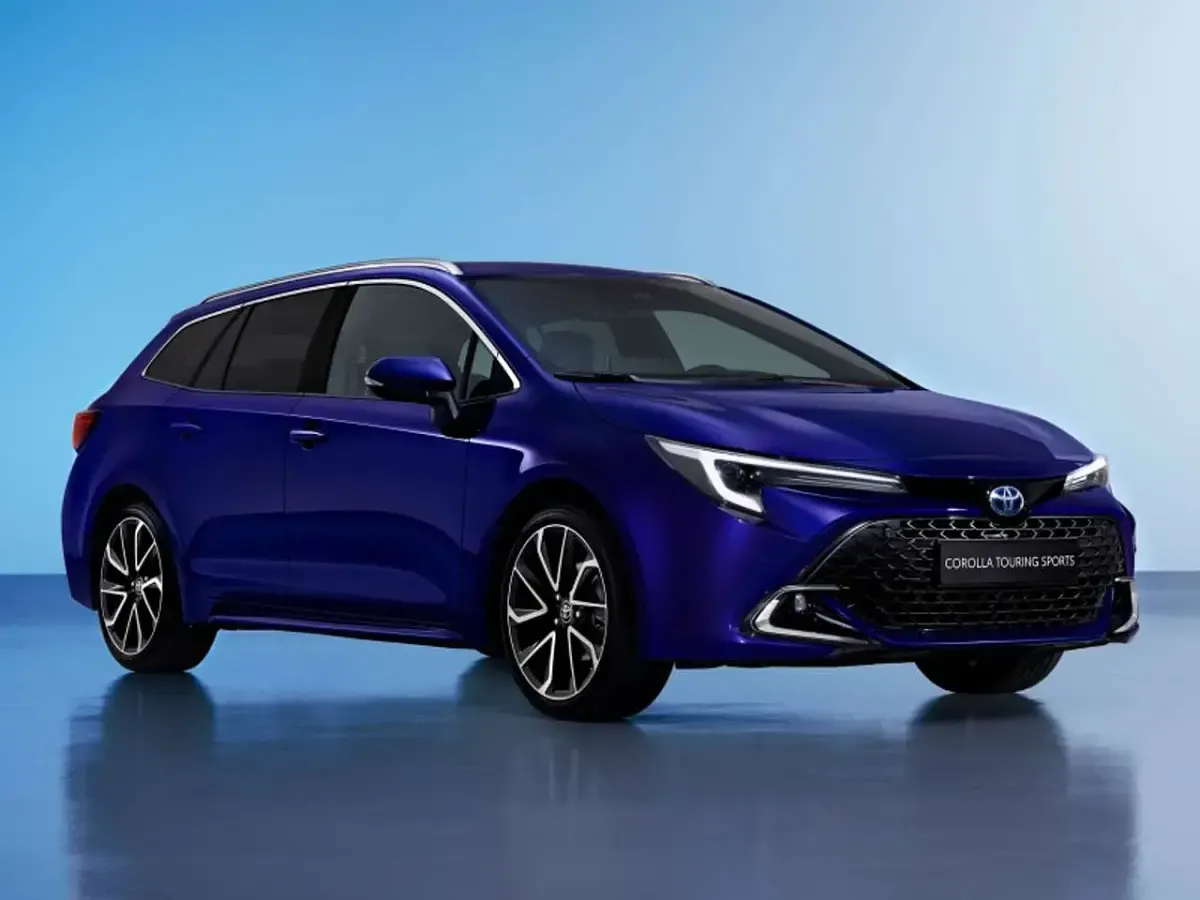 Nuova Toyota Corolla Active 140 CV (102 kW) 2025 Argento Station wagon