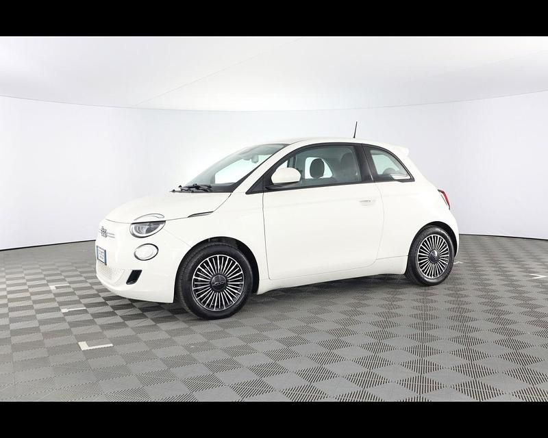 Usata Fiat 500e Icon 86 kW (118 CV) 2021 Bianco Berlina