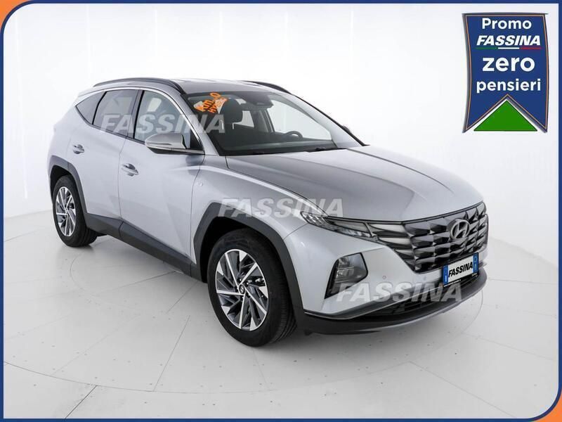 Argento Usata 2024 Hyundai Tucson SUV | 26.900 € (Buon prezzo) - Immagine 1/3