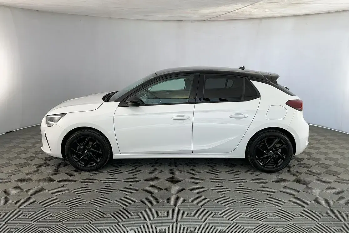 Usata Opel Corsa Design & Tech 75 CV (55 kW) 2023 Bianco Utilitaria