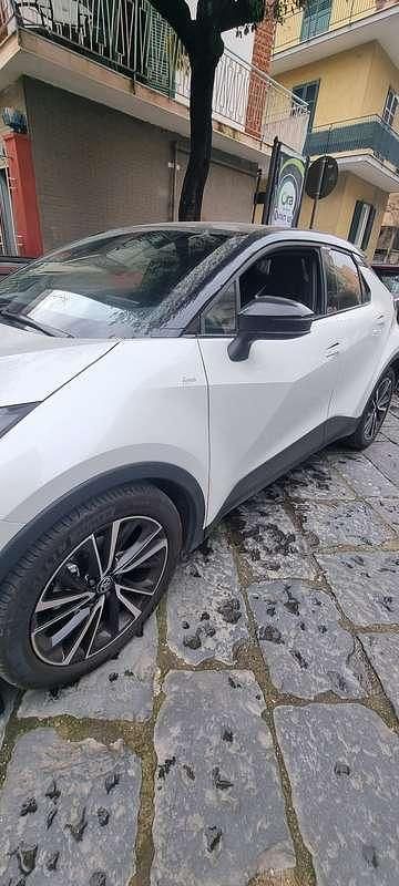 Usata Toyota C-HR Lounge 98 CV (72 kW) 2024 SUV