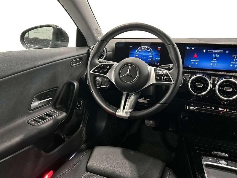 Usata Mercedes CLA180 Advanced 116 CV (85 kW) 2025 Nero notte Berlina
