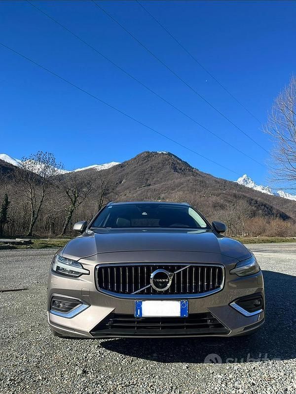 Usata Volvo V60 Inscription 190 CV (139 kW) 2018 Bronzo Station wagon