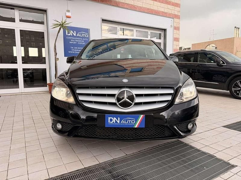 Usata Mercedes B160 Executive 90 CV (66 kW) 2014 Nero Monovolume