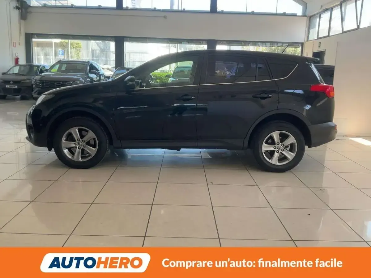 Usata Toyota RAV4 Active 124 CV (91 kW) 2015 Nero SUV