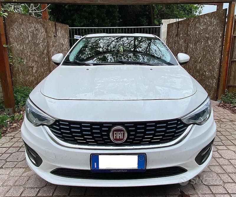 Usata Fiat Tipo Easy 95 CV (69 kW) 2017 Bianco Berlina