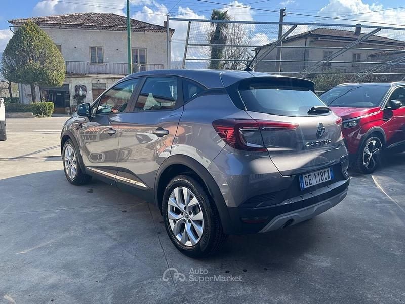 Usata Renault Captur Business 116 CV (85 kW) 2021 Gray SUV