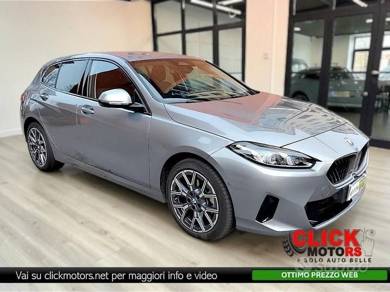 Usata BMW 118 Efficient Dynamics 150 CV (110 kW) 2025 Grigio Utilitaria