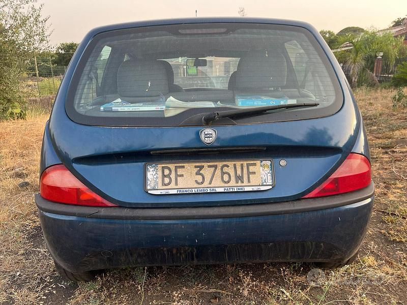 Usata Lancia Ypsilon 1999 Blu Utilitaria