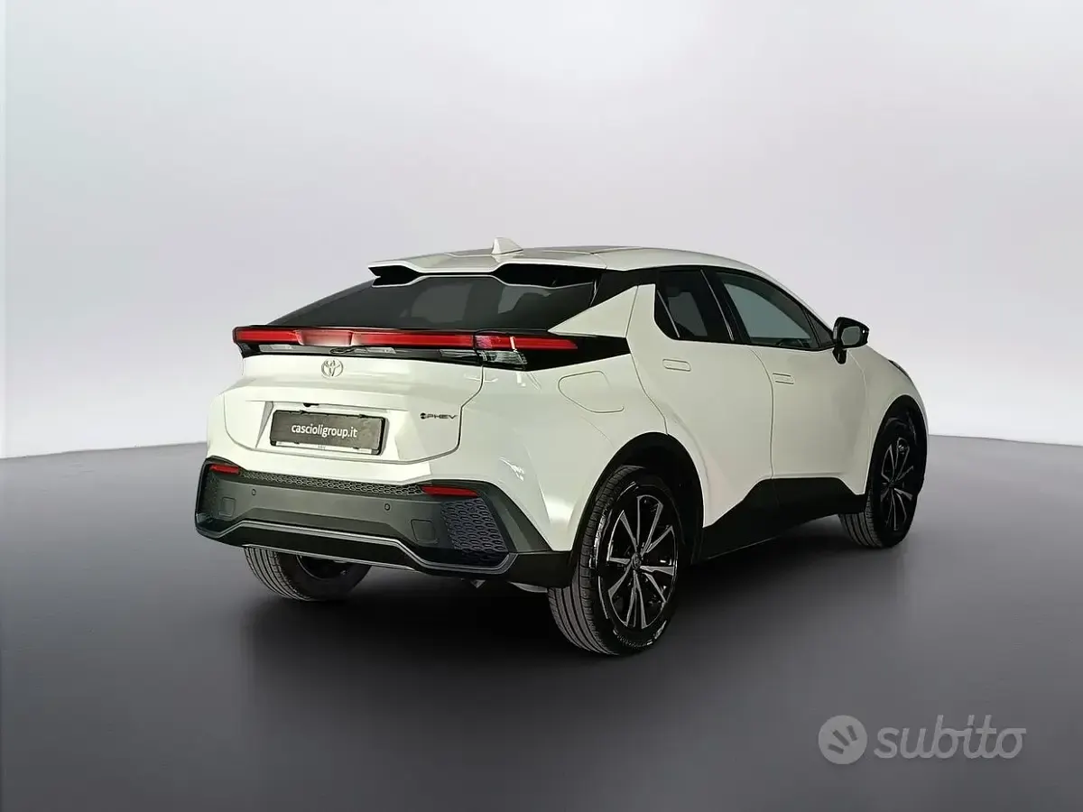 Usata Toyota C-HR Eco 152 CV (111 kW) 2025 Bianco SUV