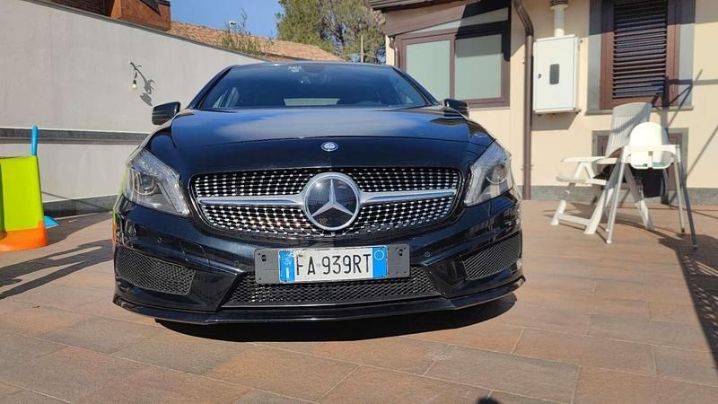 Usata Mercedes A200 AMG 136 CV (100 kW) 2015 Berlina