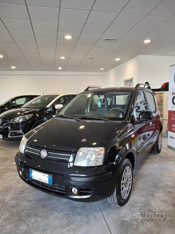 Usata Fiat Panda Dynamic 69 CV (50 kW) 2011 Nero Berlina