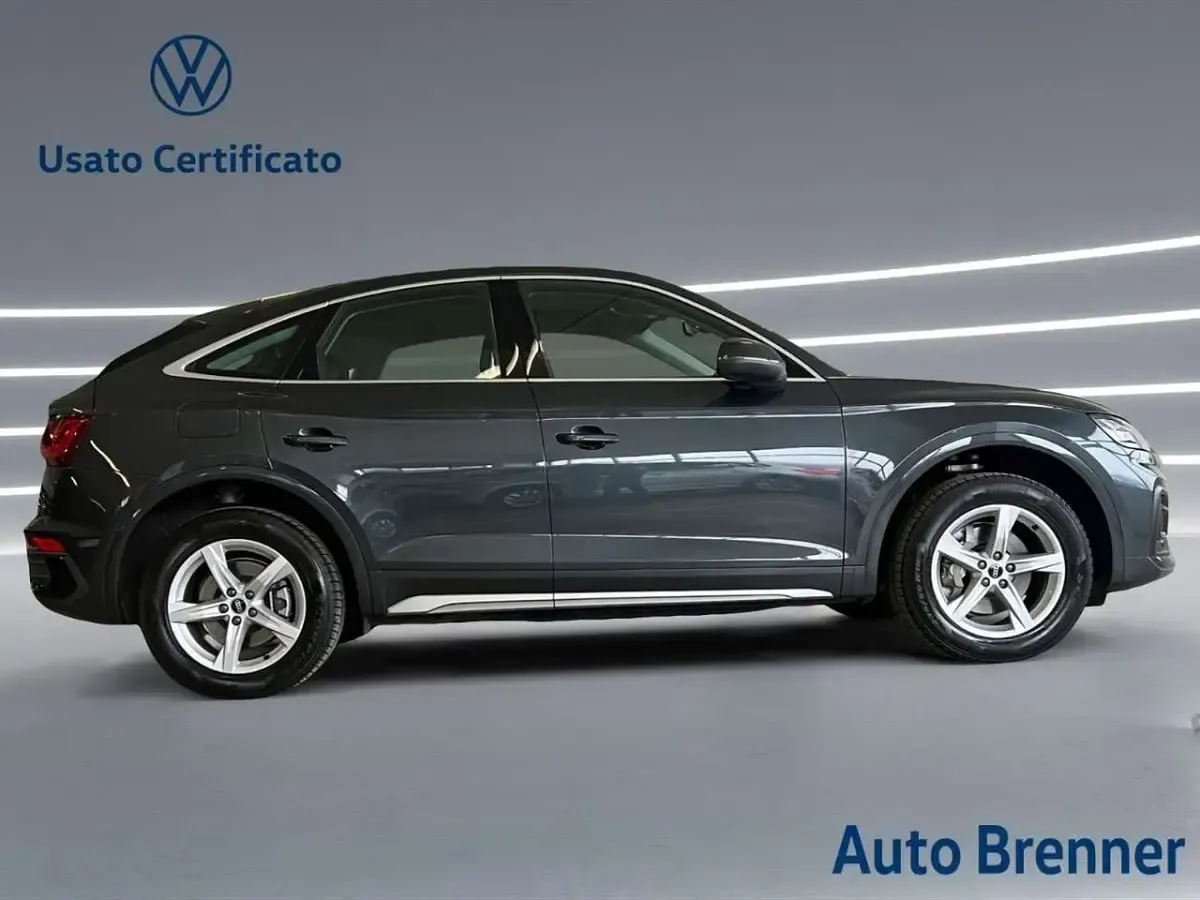 Usata Audi Q5 Sportback Advanced 204 CV (150 kW) 2022 Grigio manhattan SUV