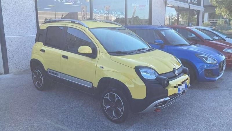 Usata Fiat Panda Cross Cross 84 CV (61 kW) 2021 Giallo Utilitaria
