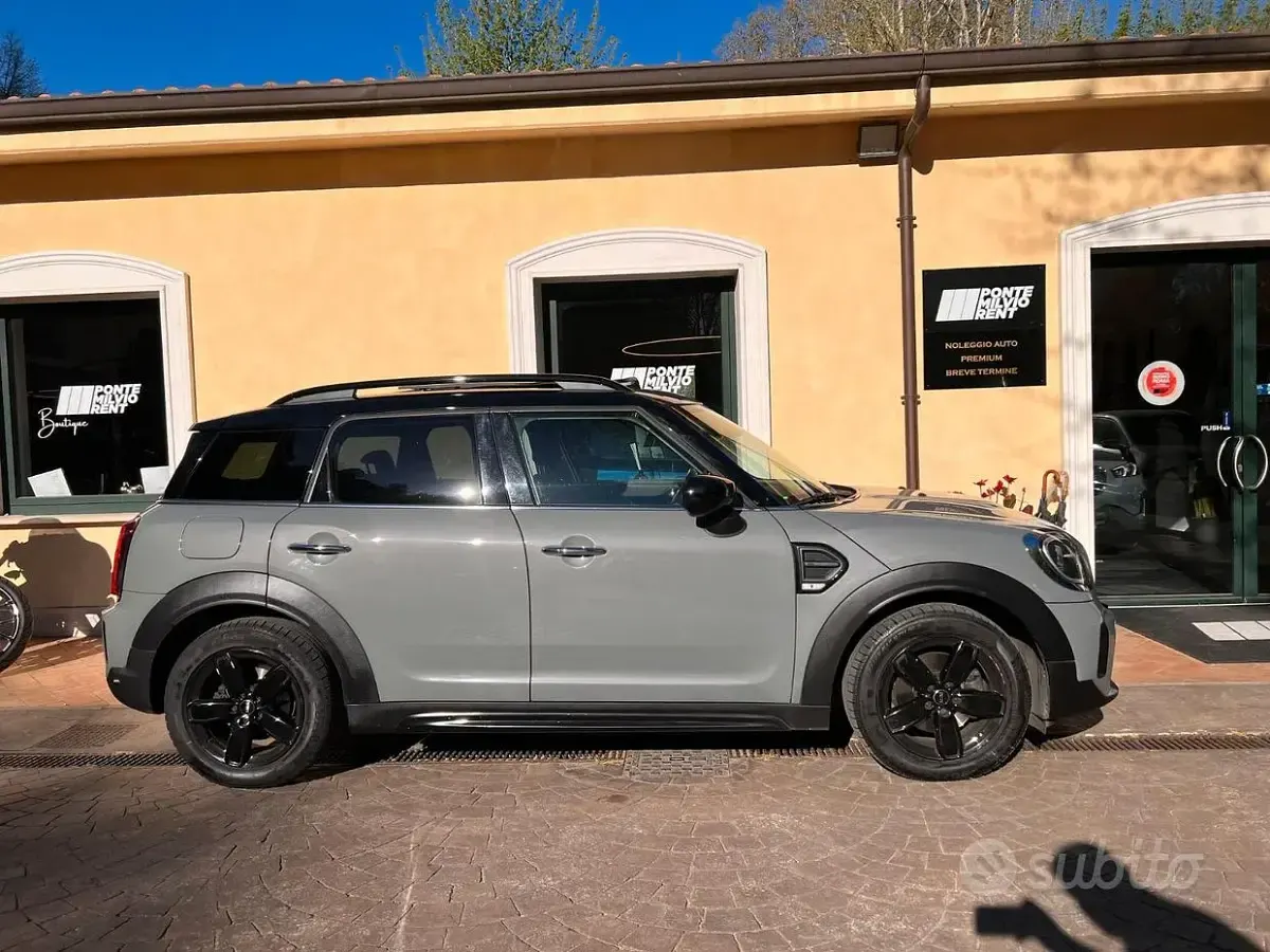 Second-hand Mini Cooper D Countryman 150 CP (110 kW) 2022 Gri SUV