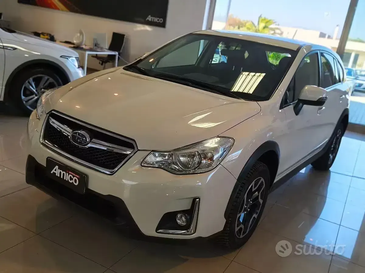 Usata Subaru XV Style 114 CV (83 kW) 2017 Bianco SUV