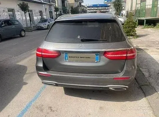 Usata Mercedes E220 170 CV (125 kW) 2017 Grigio Station wagon