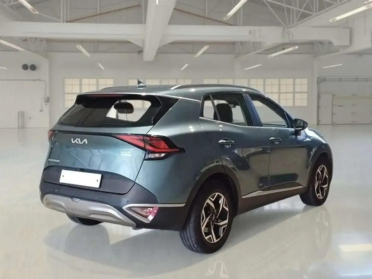 Usata Kia Sportage 136 CV (100 kW) 2023 Grigio SUV
