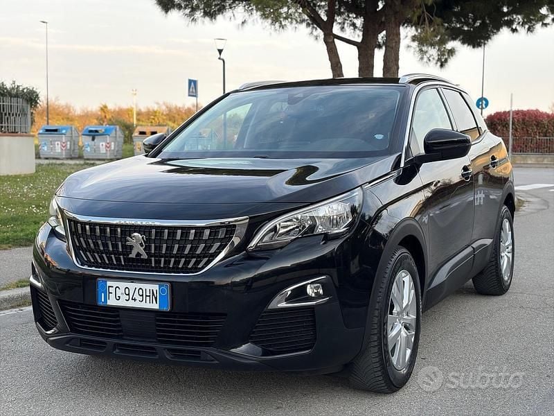 Usata Peugeot 3008 Active 119 CV (87 kW) 2017 Nero SUV