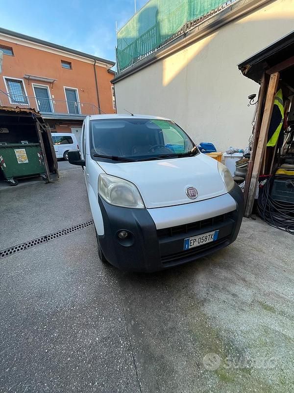 Bianco Usata 2013 Fiat Fiorino Monovolume | 3700 € (Buon prezzo) - Immagine 1/4