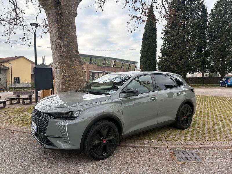 Usata DS Automobiles DS7 Crossback Performance 130 CV (95 kW) 2023 Grigio SUV