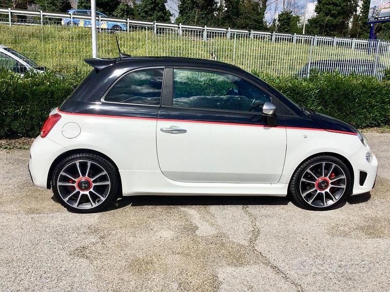 Usata Abarth 595 Turismo 165 CV (121 kW) 2021 Bianco Utilitaria
