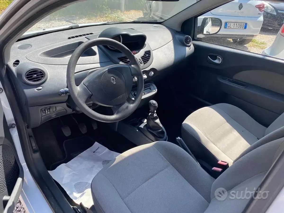 Usata Renault Twingo Dynamique 75 CV (55 kW) 2010 Bianco Utilitaria