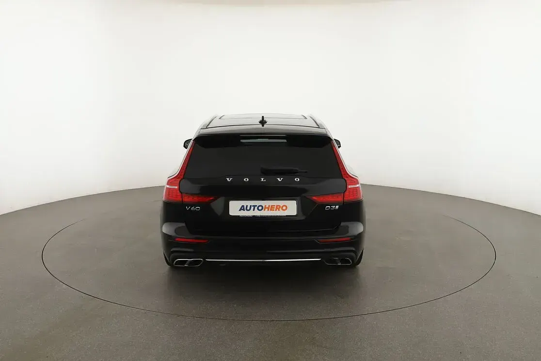 Usata Volvo V60 Inscription 150 CV (110 kW) 2018 Nero Station wagon