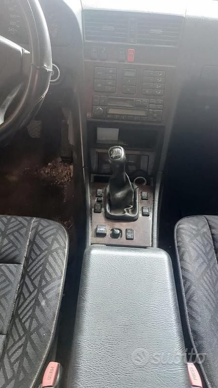 Usata Mercedes C200 1995 Grigio Berlina