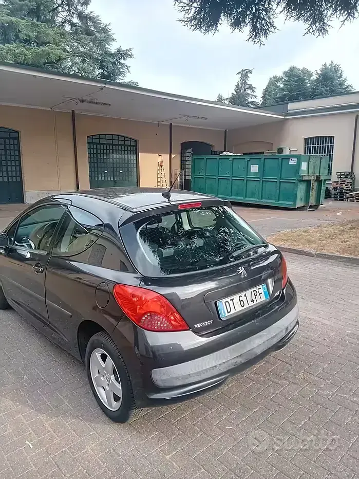 Usata Peugeot 207 95 CV (69 kW) 2009 Berlina