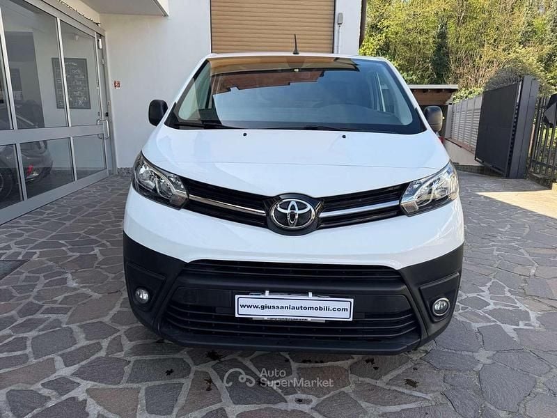Usata Toyota Proace 120 CV (88 kW) 2022 Bianco Monovolume
