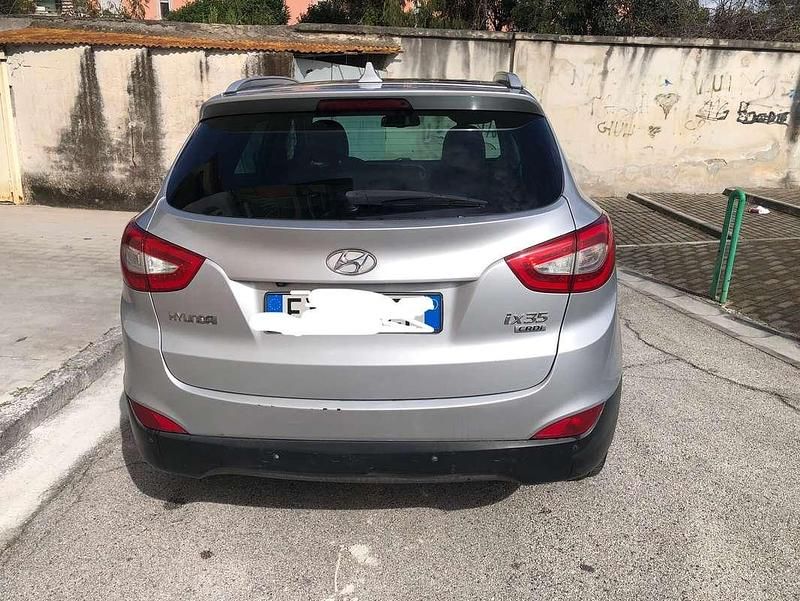 Usata Hyundai ix35 Xpossible 116 CV (85 kW) 2015 Argento SUV