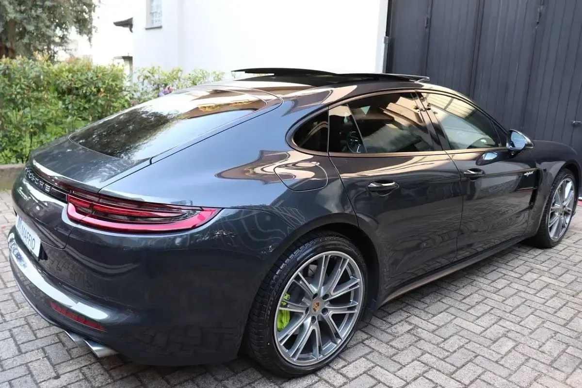 Usata Porsche Panamera Sport 330 CV (242 kW) 2019 Grigio Berlina